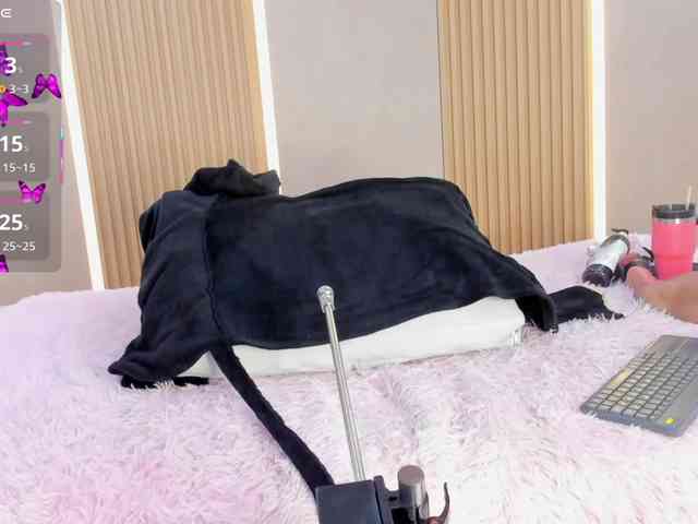 StephanySummer webcam