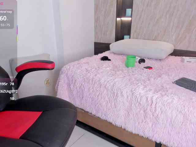 StephanySummer webcam