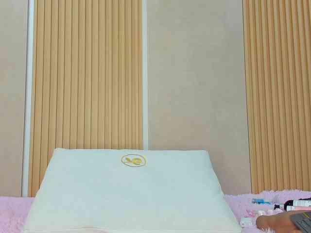 StephanySummer webcam
