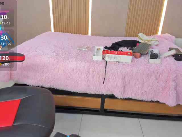 StephanySummer StephanySummer