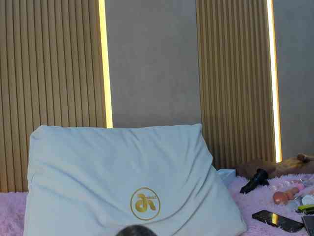 StephanySummer webcam