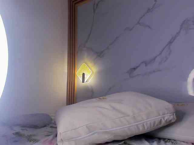 AmmieKova webcam