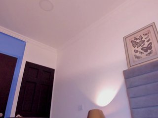 RavynRouge Porn Show