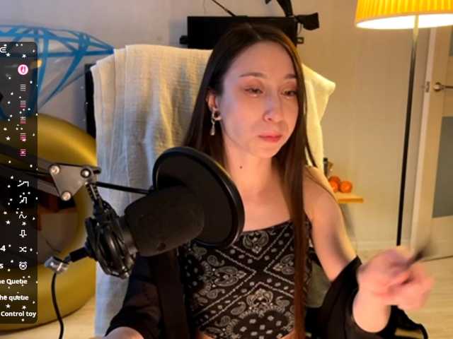 KarinaSunsets's BongaCams show and profile
