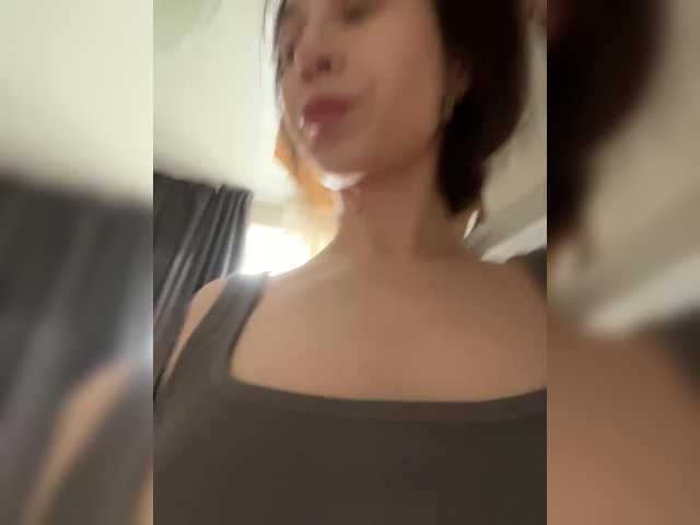 KarinaSunsets's BongaCams show and profile