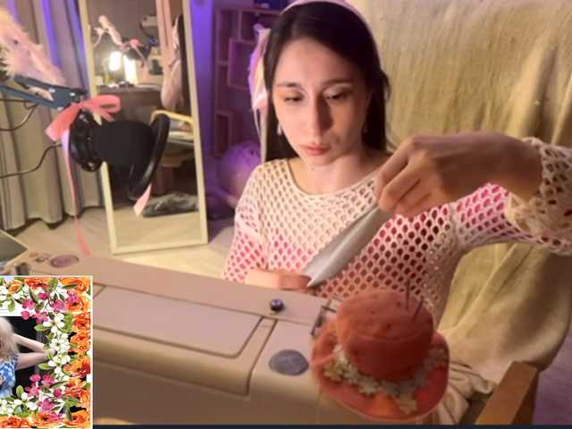 KarinaSunsets's BongaCams show and profile