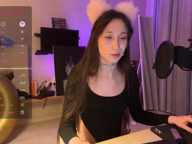 KarinaSunsets's BongaCams show and profile