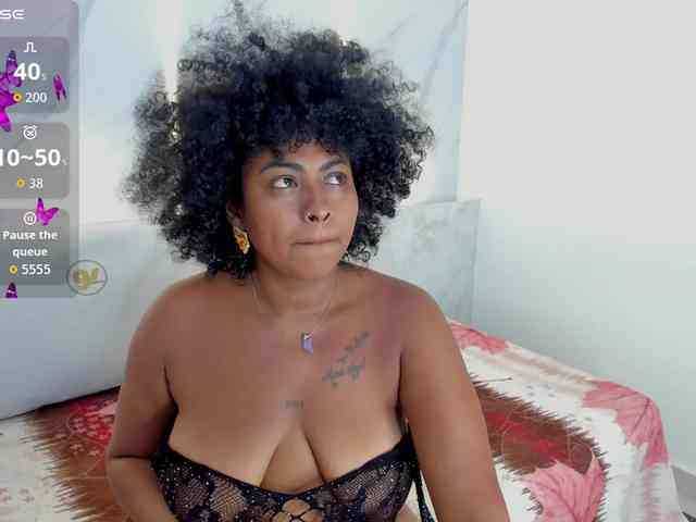 ErlysBrown webcam