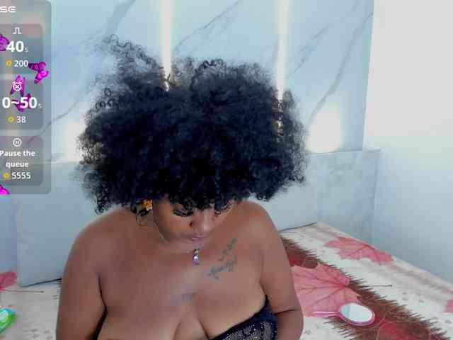 ErlysBrown webcam