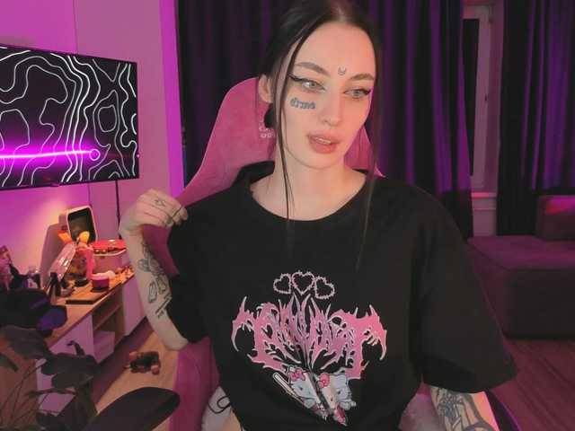 heyitskira from BongaCams is Freechat