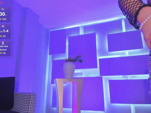 KylieJenkins's BongaCams show and profile