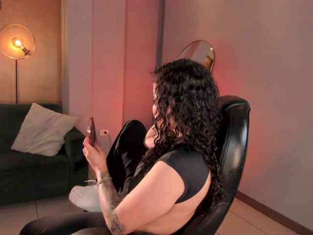 KylieJenkins KylieJenkins