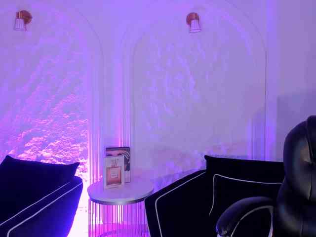 KylieJenkins KylieJenkins