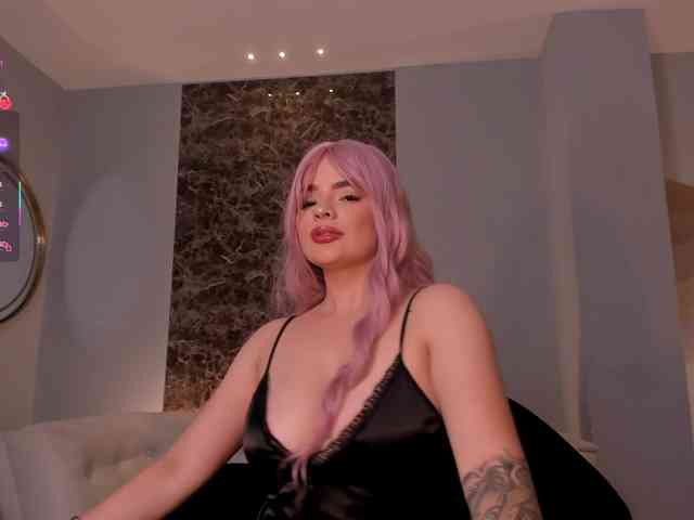 KylieJenkins KylieJenkins