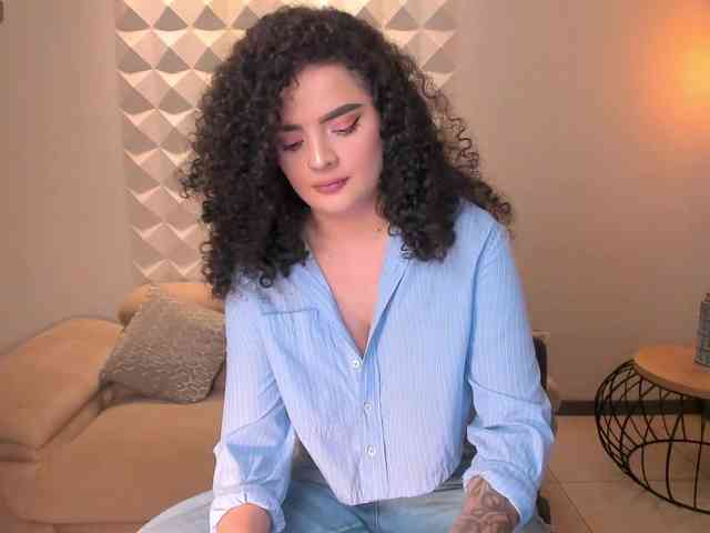 KylieJenkins KylieJenkins