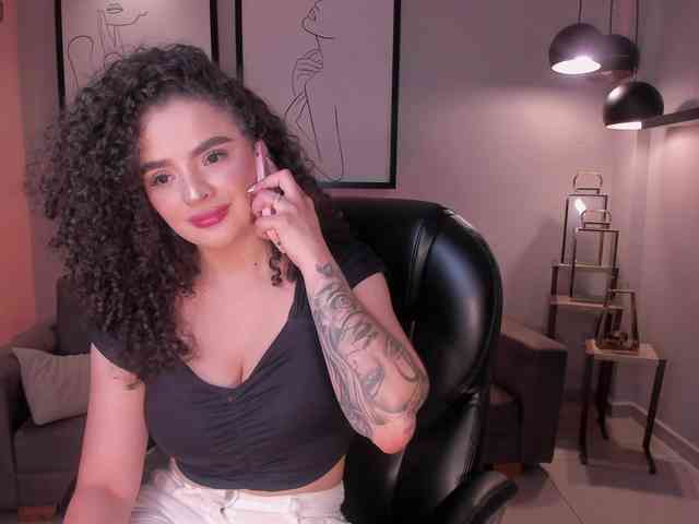 KylieJenkins KylieJenkins