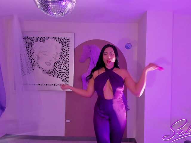 NatalieLewis from BongaCams