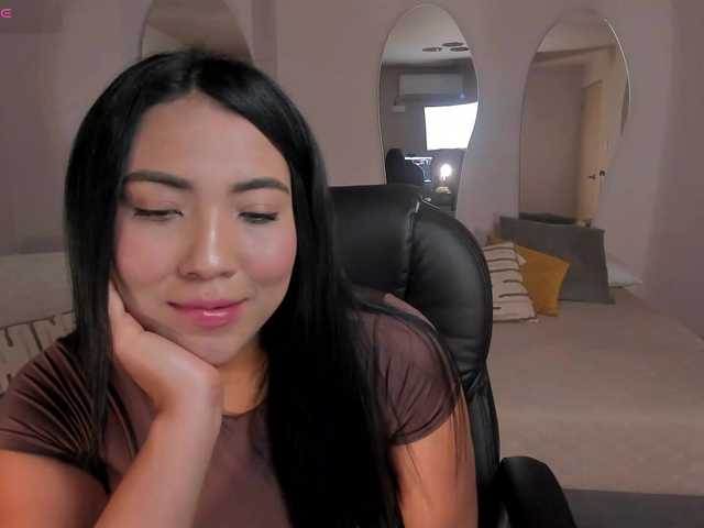 NatalieLewis's BongaCams show and profile