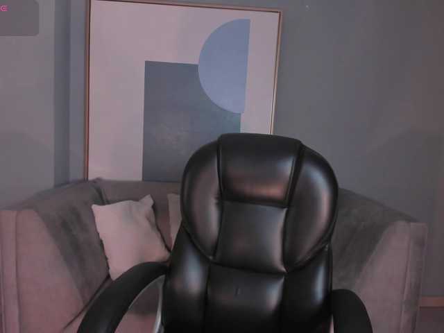 NatalieLewis's BongaCams show and profile