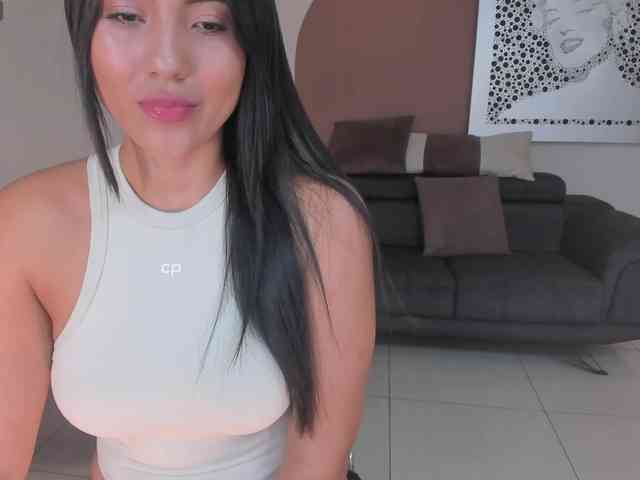 NatalieLewis webcam