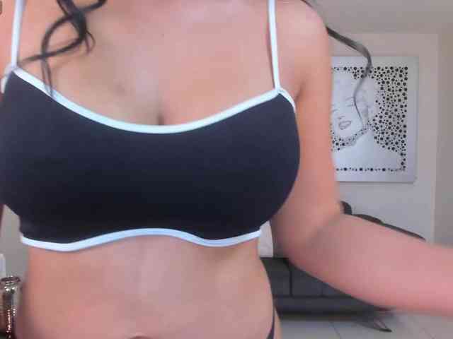 NatalieLewis webcam