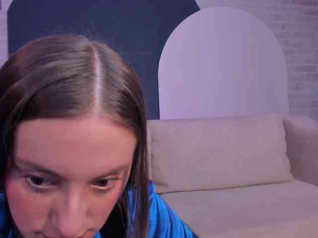 ZoeyWalker webcam