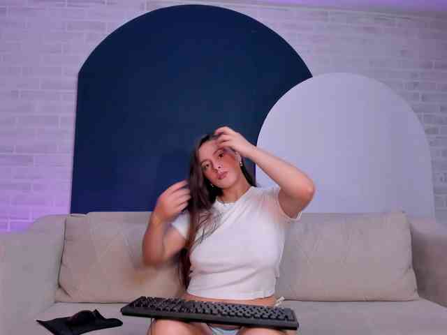 ZoeyWalker webcam