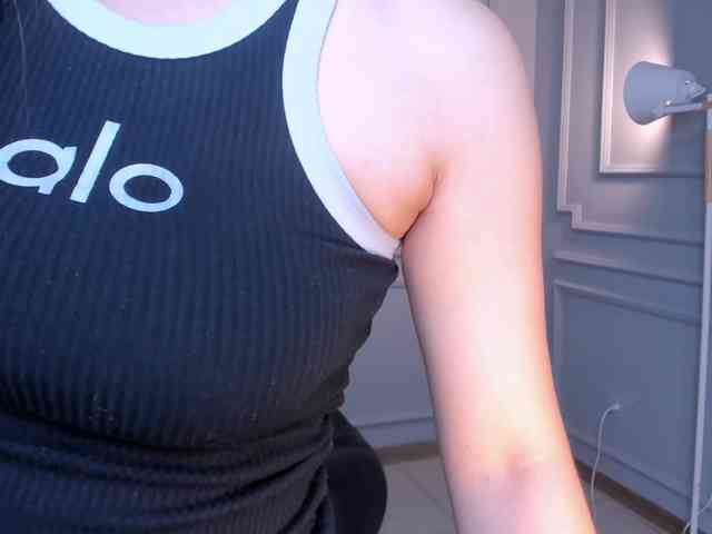 ZoeyWalker webcam