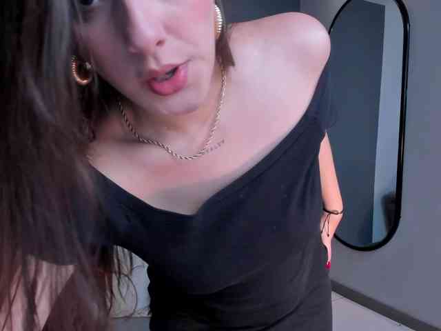 ZoeyWalker webcam