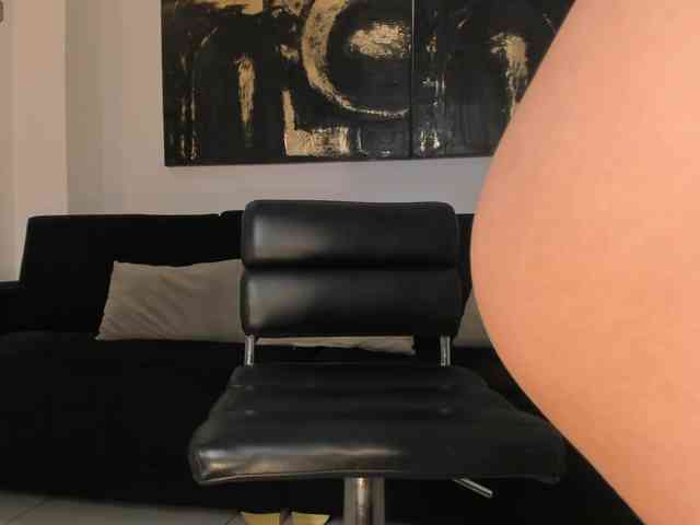 EmilyJohnson1 webcam