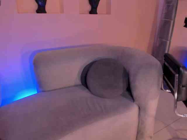 EmilyJohnson1 webcam