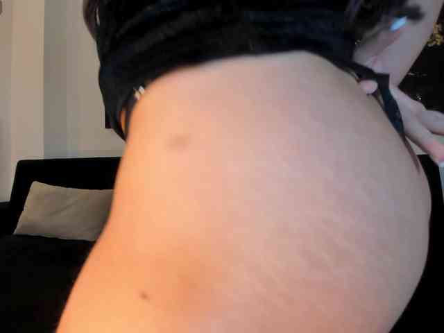 EmilyJohnson1 webcam