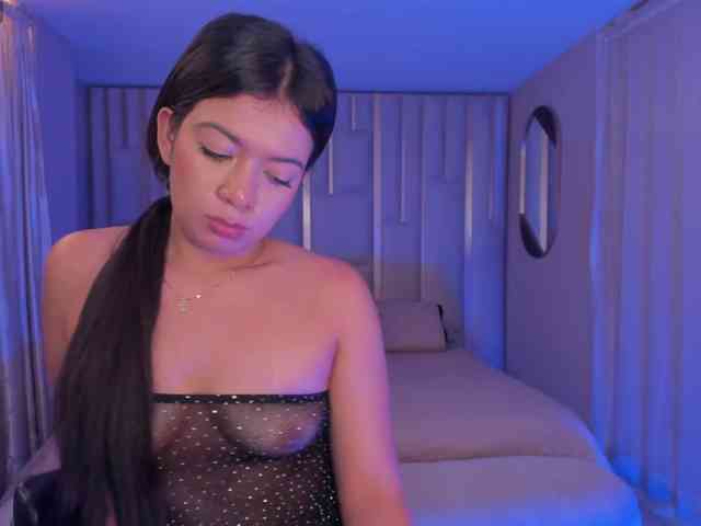 EmilyJohnson1 webcam