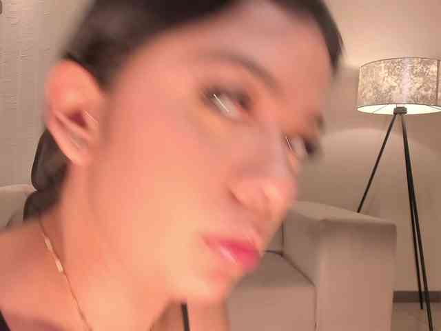 EmilyJohnson1 webcam