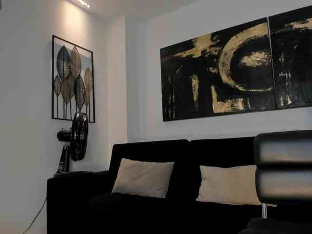 EmilyJohnson1 webcam