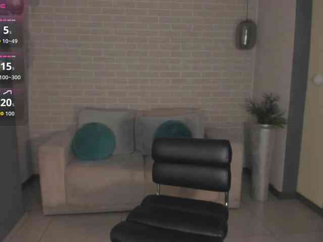 EmilyJohnson1 webcam