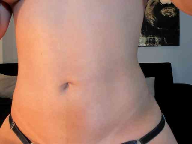 EmilyJohnson1 webcam