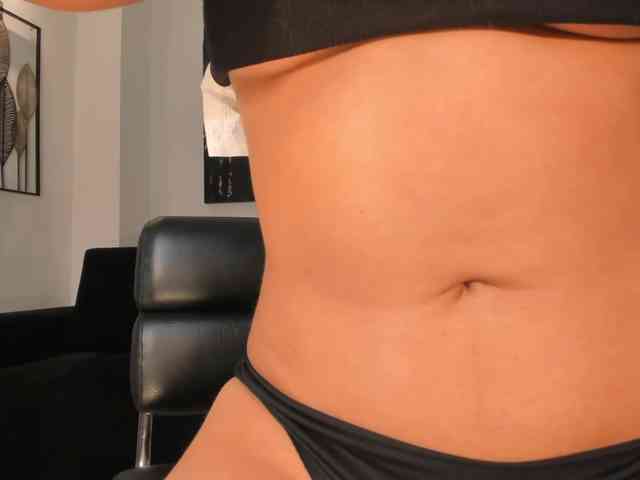 EmilyJohnson1 webcam