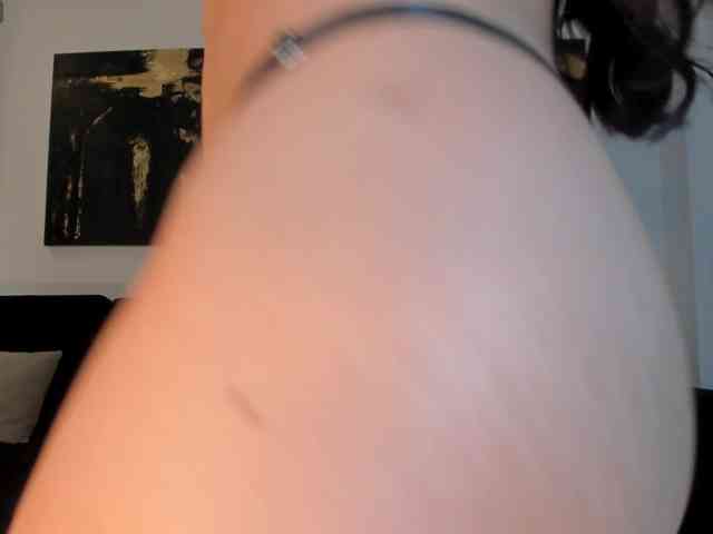 EmilyJohnson1 webcam