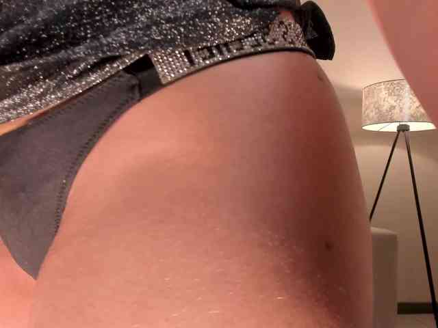 EmilyJohnson1 webcam