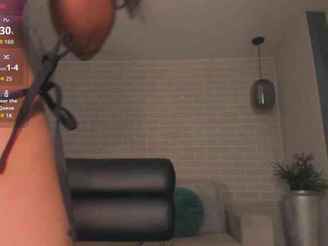 EmilyJohnson1 webcam