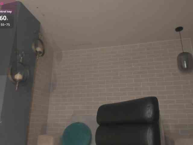 EmilyJohnson1 webcam