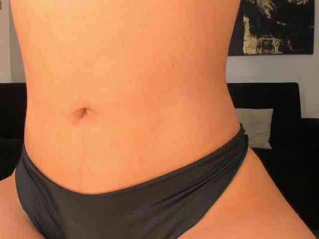 EmilyJohnson1 webcam