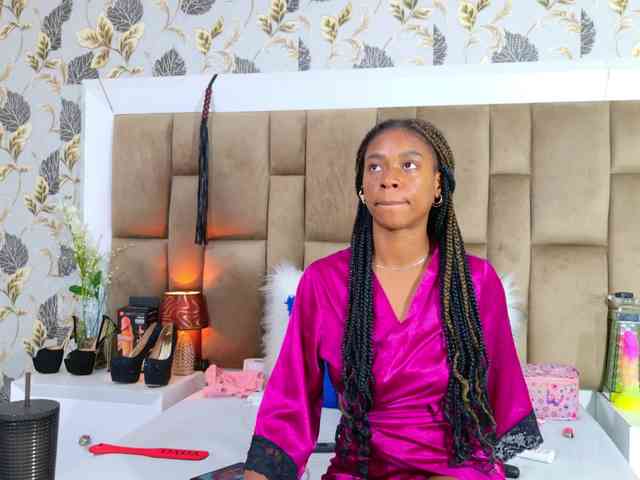 GiselLeroy Live Webcam on BongaCams