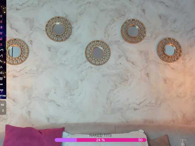 Saraa-stone's BongaCams show and profile