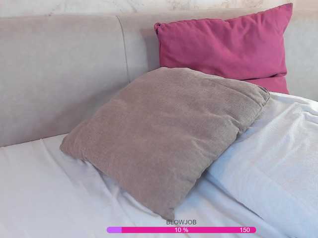 Saraa-stone live cam