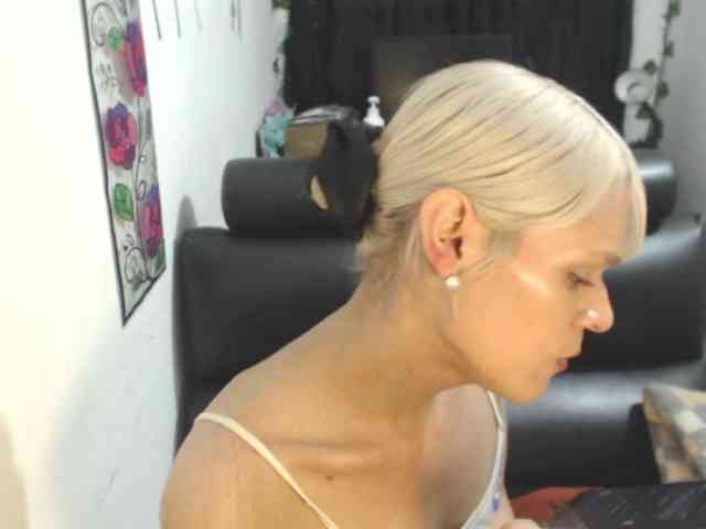 auroraaddams auroraaddams