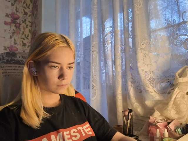 KayleneTemplet vous attend pour discuter, flirter et plus sur bongacams