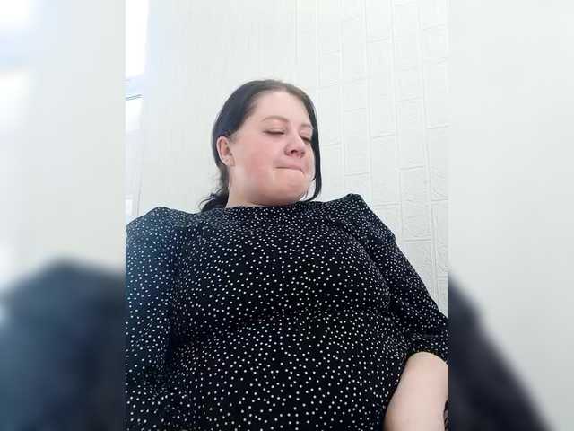 le modèle AnnaVictoriaa est en webcam porno dans un show sur le site bongacams, il possède les tags suivants: White/Caucasian,Brunette,Hairy