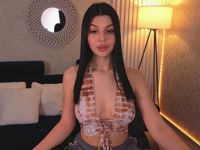 KamilaVibes's BongaCams show and profile